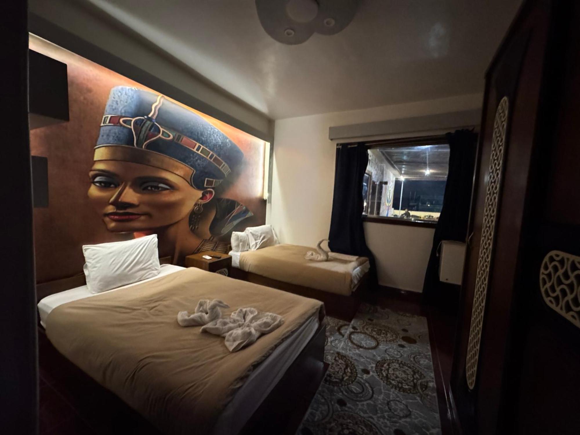 Hotel Nefertiti Pyramids View El El Cairo Exterior foto