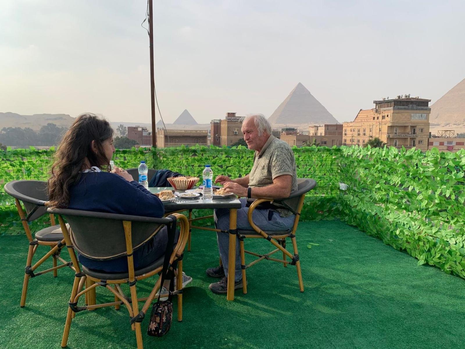 Hotel Nefertiti Pyramids View El El Cairo Exterior foto