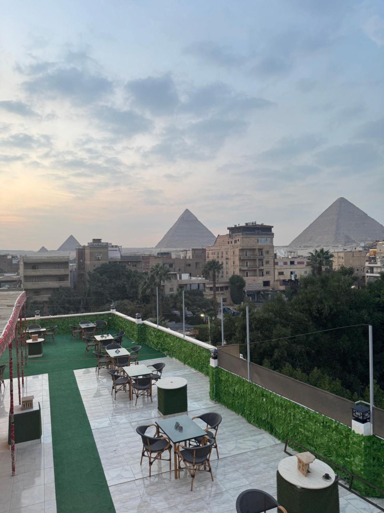 Hotel Nefertiti Pyramids View El El Cairo Exterior foto